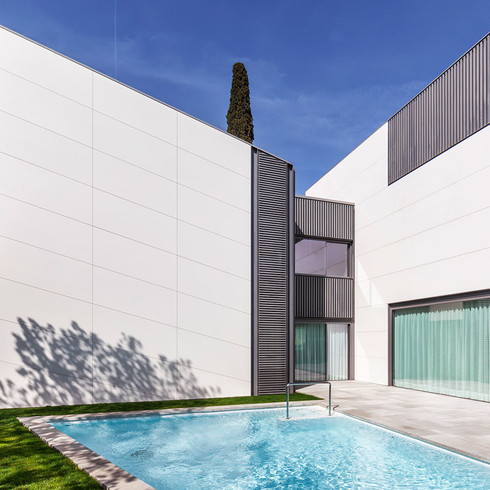 Neolith-Facades-Private-Residence-Barcelona-01